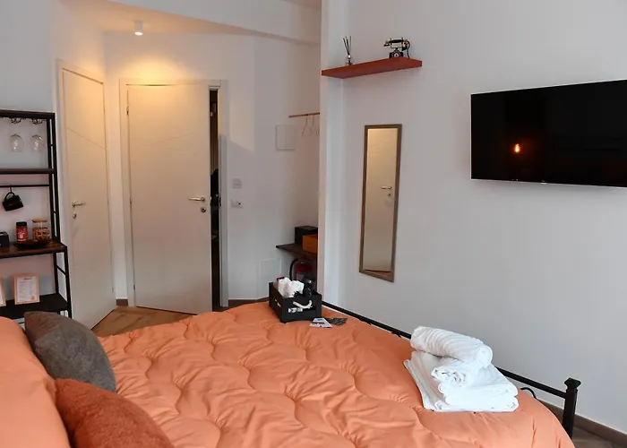 Nest House Frühstückspension 4*